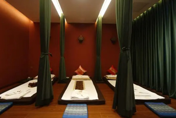 深圳宝安泰式按摩的被动瑜伽：当身体被折叠成诗